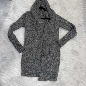 cardigan with hood and 2 pockets